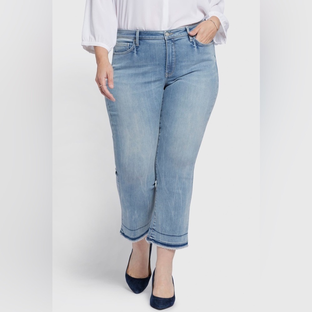 NYDJ Barbara Fray Hem Ankle Bootcut Jeans/size 26W